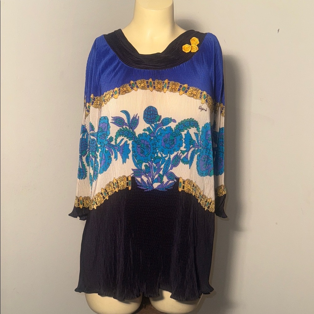 Blue and Black Floral Virginie Paris Tunic Top